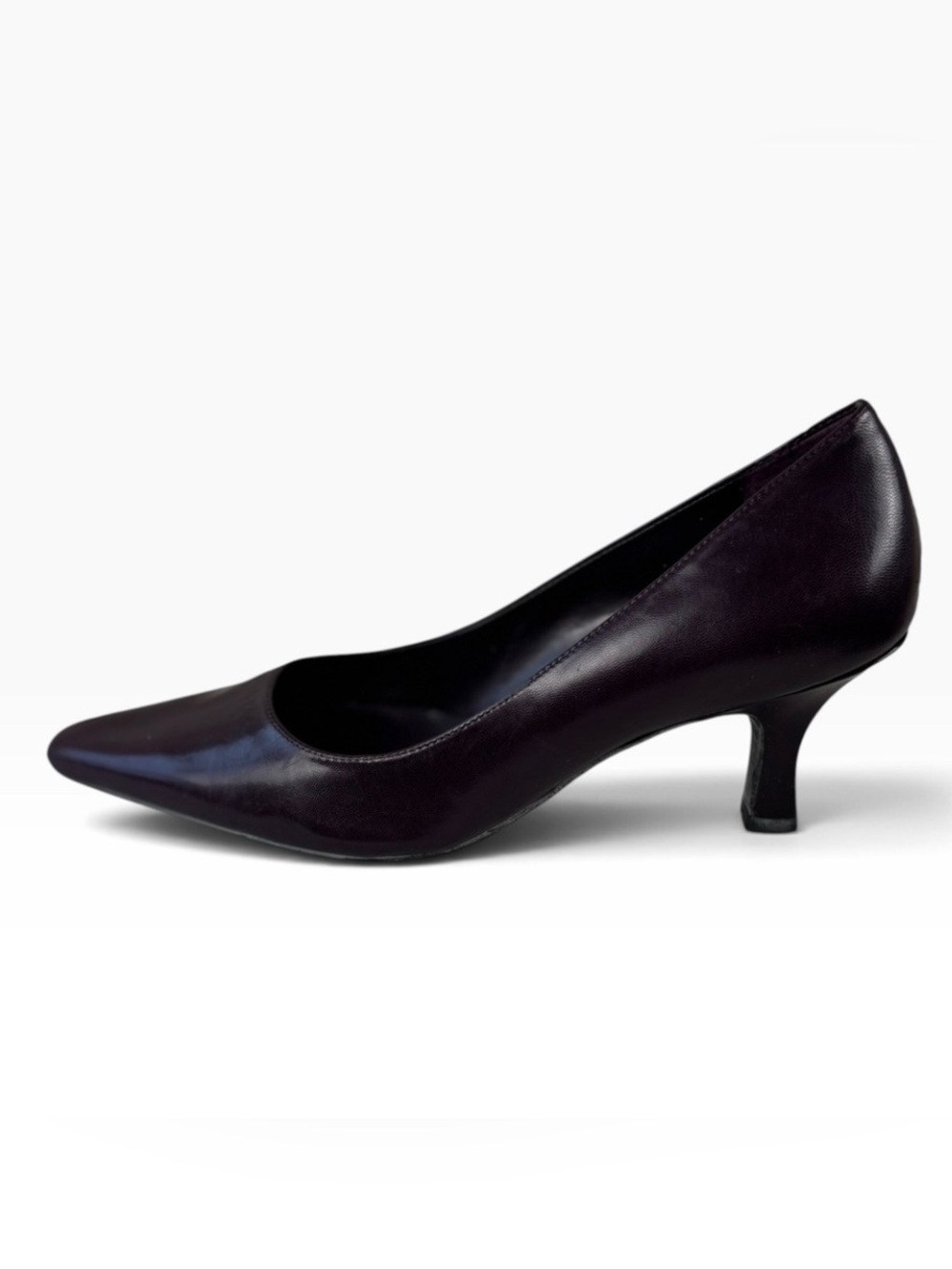 Michelle D Plum Deep Purple Leather Pumps Womens Shoe Size 5.5 Kitten Heel